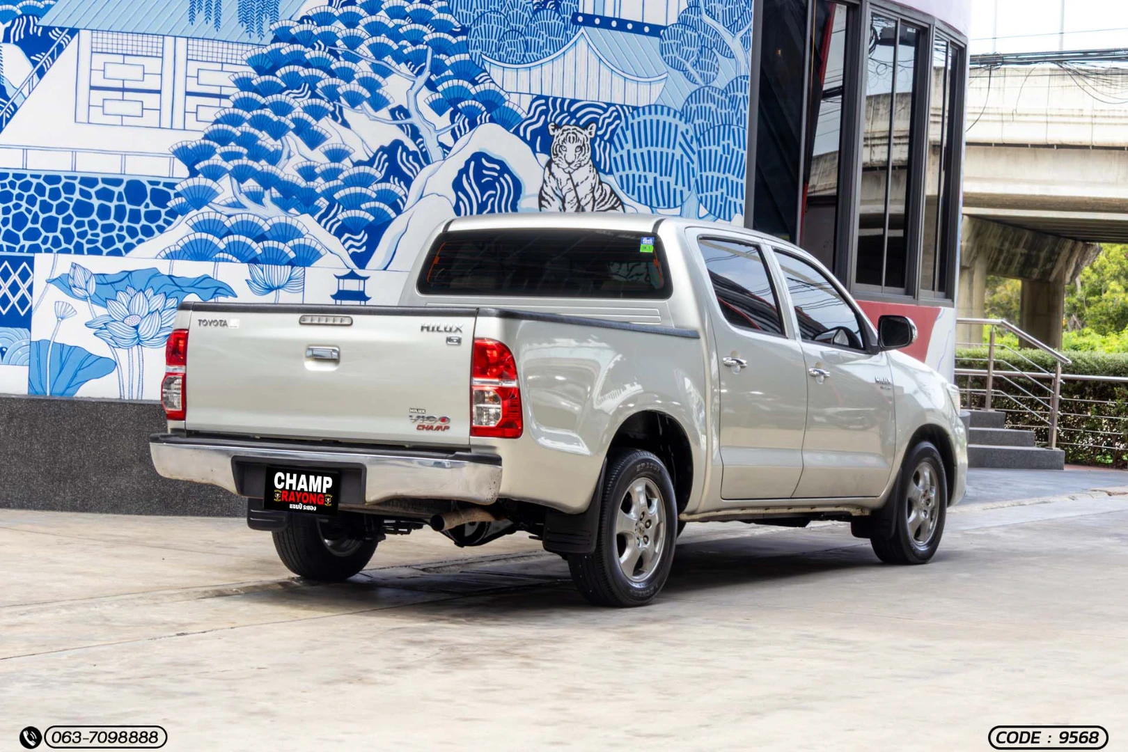 Toyota HILUX VIGO CHAMP DOUBLE CAB 2.5 E VNT - ภาพย่อที่ 8